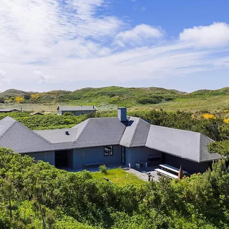 Hs012-henne-fyrrestien-6 Feriehus *