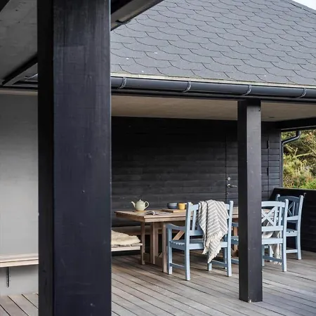 Hs012-henne-fyrrestien-6 Feriehus